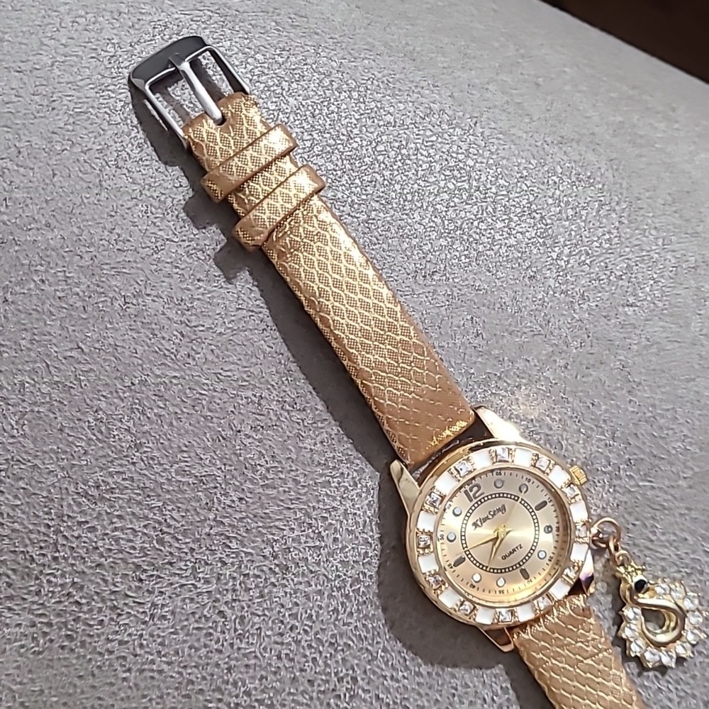 Kim Seng Quartz fashion Watch Gold white bling Dangle charm - Picture 2 of 14